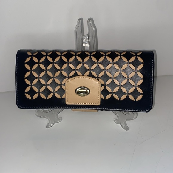 WOLF Chloé Jewelry Roll Black & Tan
Diamond Jewelry Wallet with Lusterloc NWT - Picture 4 of 13